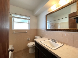 Coming Soon! 18-Month Lease Offer!! Ideal 3/2 in Edmond's Prime Location Near US77: A Perfect Blend of Charm and Convenience!