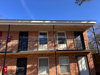 Coming soon! UPSTAIRS 2 BED 1 BATH APARTMENT!