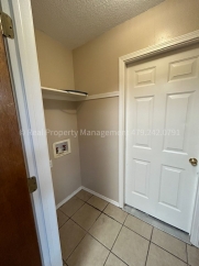 Cute House in Greenwood! 3 bed 1.5 bath 1 car garage