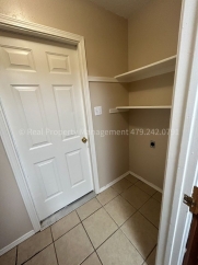 Cute House in Greenwood! 3 bed 1.5 bath 1 car garage
