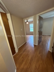 Cute House in Greenwood! 3 bed 1.5 bath 1 car garage