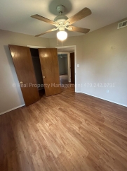 Cute House in Greenwood! 3 bed 1.5 bath 1 car garage