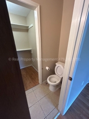 Cute House in Greenwood! 3 bed 1.5 bath 1 car garage