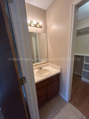 Cute House in Greenwood! 3 bed 1.5 bath 1 car garage