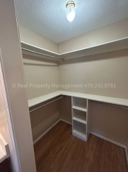 Cute House in Greenwood! 3 bed 1.5 bath 1 car garage