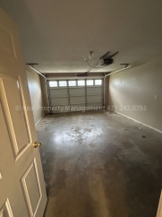 Cute House in Greenwood! 3 bed 1.5 bath 1 car garage