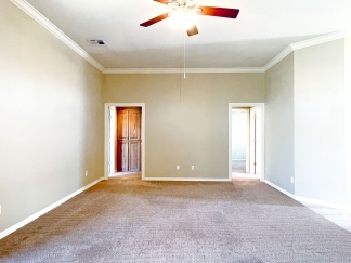 Absolutely Gorgeous Home in Moore with Spacious Open Layout!!!