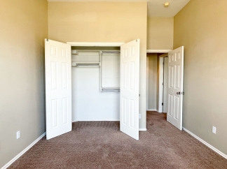 Absolutely Gorgeous Home in Moore with Spacious Open Layout!!!