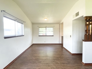 Coming Soon! 18-Month Lease Offer!! Live Minutes Away from Tinker Airforce Base: Beautiful 3 Bed 1.5 Bath Home for Your Convenience!