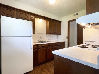 Coming Soon! 18-Month Lease Offer!! Live Minutes Away from Tinker Airforce Base: Beautiful 3 Bed 1.5 Bath Home for Your Convenience!