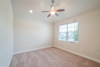 3825 Vinalopo Drive - Green Team