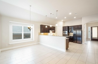 3825 Vinalopo Drive - Green Team