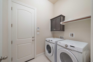 3825 Vinalopo Drive - Green Team