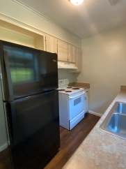 -2 BED/ 1.5 BATH Townhome For Lease! Apply Today!