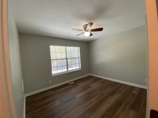 -2 BED/ 1.5 BATH Townhome For Lease! Apply Today!