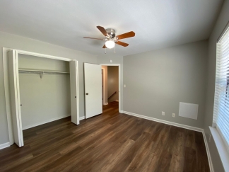 -2 BED/ 1.5 BATH Townhome For Lease! Apply Today!