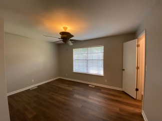 -2 BED/ 1.5 BATH Townhome For Lease! Apply Today!