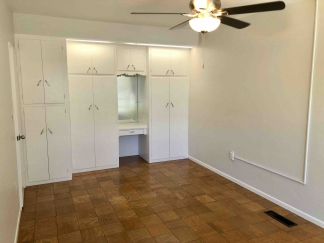 Retro 2-bed/2-bath Sarasota Home For Rent