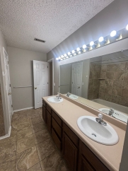 1296 Fieldstone – Modern Living with $300 OFF First Month’s Rent!