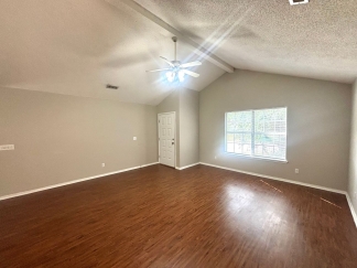 1296 Fieldstone – Modern Living with $300 OFF First Month’s Rent!