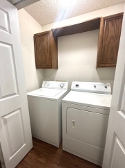 1296 Fieldstone – Modern Living with $300 OFF First Month’s Rent!