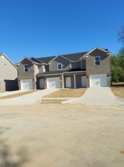 Beautiful New Townhomes in Alma!