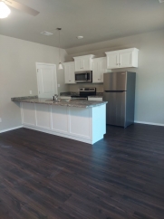 Beautiful Townhome in Alma!! **Coming Available In Mid September**