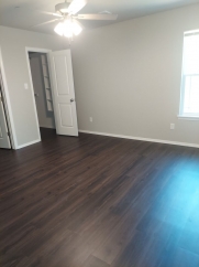 Beautiful Townhome in Alma!! **Coming Available In Mid September**