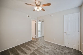 Ft Worth, Freshly renovated 2 bed / 2 bath