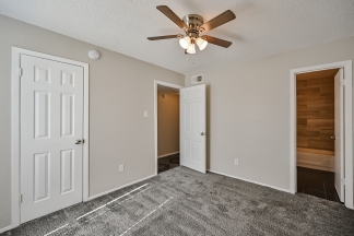Ft Worth, Freshly renovated 2 bed / 2 bath