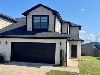 Beautiful 3 Bedroom/2 Bathroom Townhome in Chaffee Crossing **First Full Month's Rent FREE**