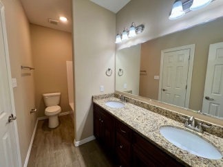 Beautiful 3 Bedroom/2 Bathroom Townhome in Chaffee Crossing **First Full Month's Rent FREE**