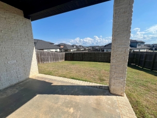 Beautiful 3 Bedroom/2 Bathroom Townhome in Chaffee Crossing **First Full Month's Rent FREE**