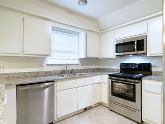 Coming Soon! 18-Month Lease Offer!!  Stunning 3 Bed, 2.5 Bath Townhouse with Modern Amenities and Convenient Location!