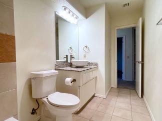 Coming Soon! 18-Month Lease Offer!!  Stunning 3 Bed, 2.5 Bath Townhouse with Modern Amenities and Convenient Location!