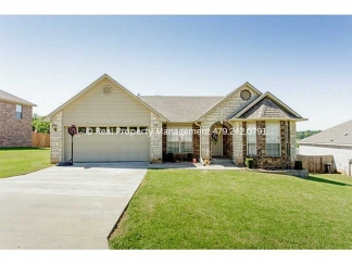 Beautiful 4 Br for Rent in Van Buren!! Coming in September!!