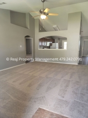 Beautiful 4 Br for Rent in Van Buren!! Coming in September!!