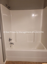 Beautiful 4 Br for Rent in Van Buren!! Coming in September!!