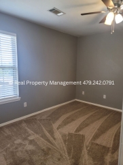 Beautiful 4 Br for Rent in Van Buren!! Coming in September!!