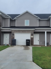 Beautiful 2 Bedroom/2.5 Bathroom Townhome in Alma!