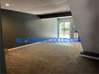 Great price for 2 bedroom townhome, spacious with large closets