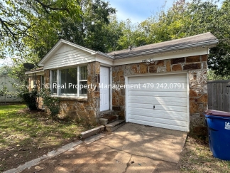 COMING IN JANUARY 2026 -  Bed 1 Bath HOUSE with fenced in yard!