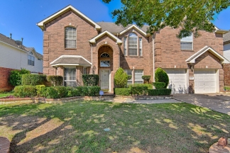 Large Mansfield High Home Centrally Located