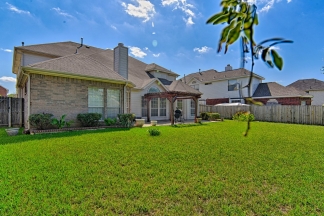Large Mansfield High Home Centrally Located