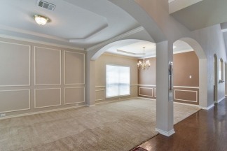 Large Mansfield High Home Centrally Located