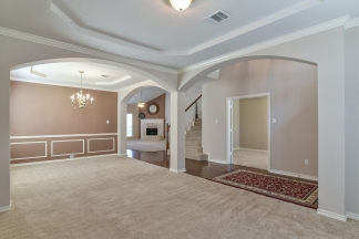Large Mansfield High Home Centrally Located