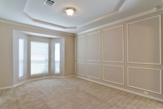 Large Mansfield High Home Centrally Located