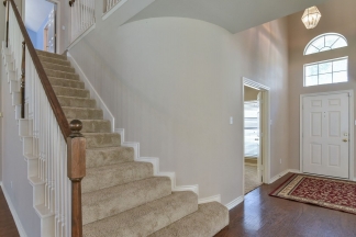 Large Mansfield High Home Centrally Located