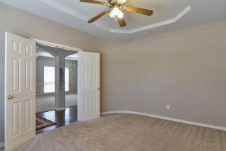 Large Mansfield High Home Centrally Located