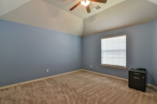 Large Mansfield High Home Centrally Located